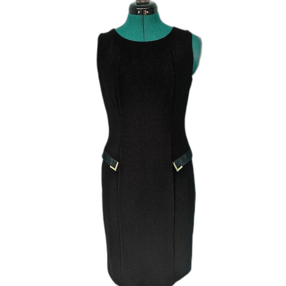 Calvin Klein Sleeveless Sheath Dress Gold metal details & Leather Accents Sz 4